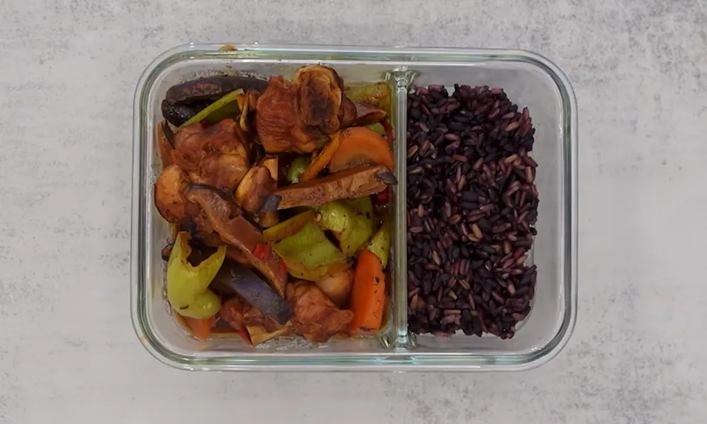 彩椒牛肉雜糧飯